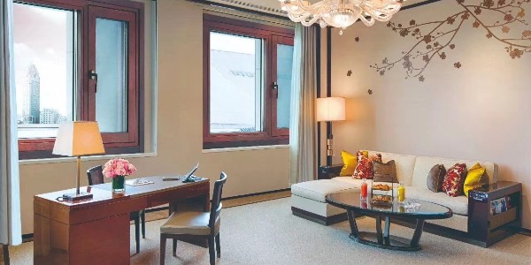 新中式裝修，鋁包木門窗訂制成首先產(chǎn)品