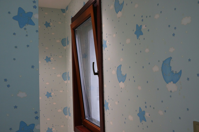 隔音鋁包木門窗臥室場(chǎng)景實(shí)拍