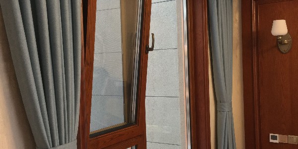 人們對(duì)隔音鋁包木門窗都有什么誤區(qū)？