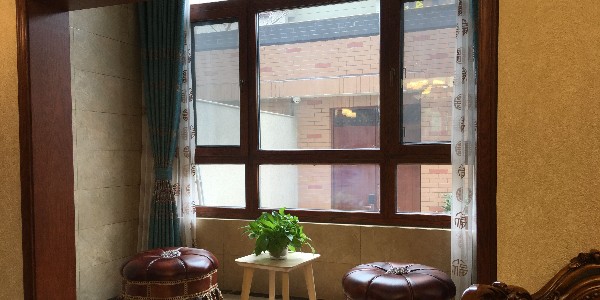 如何辨別鋁包木門(mén)窗質(zhì)量的好壞