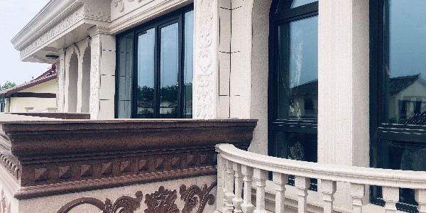 那些愛情不可靠，鋁包木門窗定制才是永恒的愛