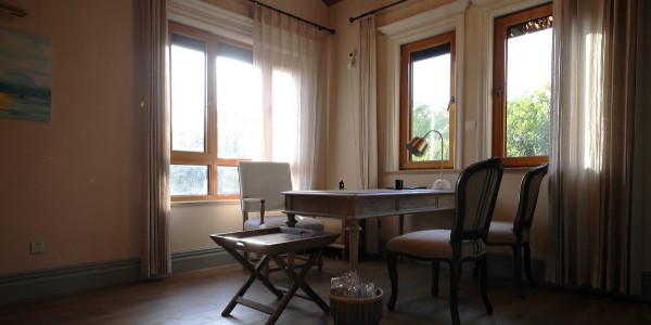 你知道嗎？定制鋁包木門窗除了隔音還能防盜