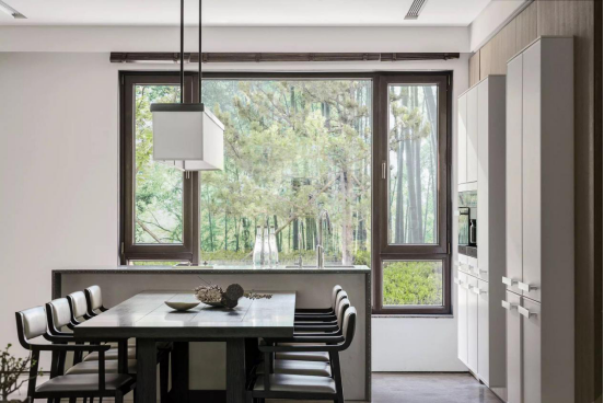 鋁木復(fù)合門窗實(shí)拍