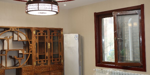 怎么查詢能得到適合自己的鋁包木門窗價(jià)格